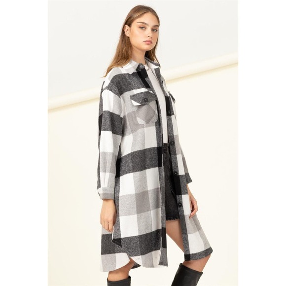 Trendy Throwback Checkered Shacket - Picture 2 of 10